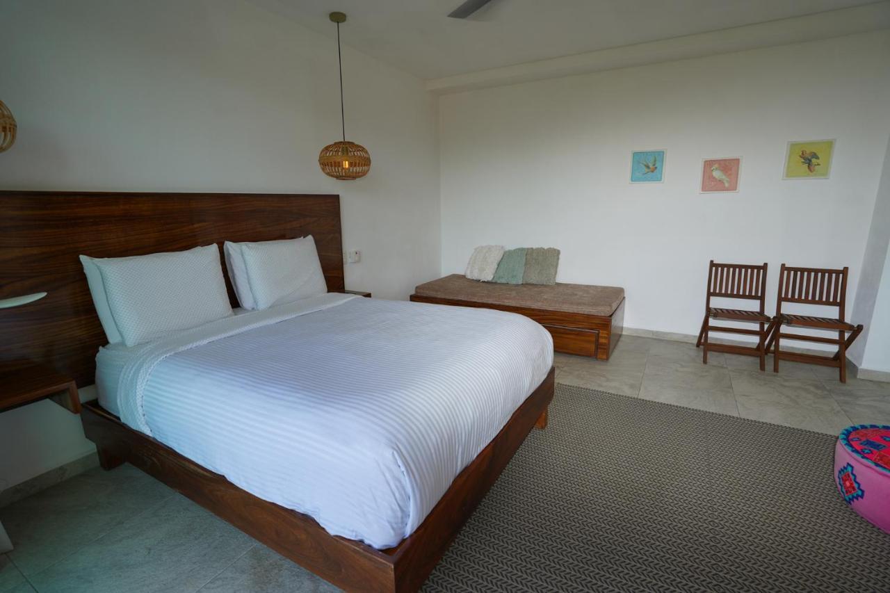 Hotel Puerto Саюлита Екстериор снимка